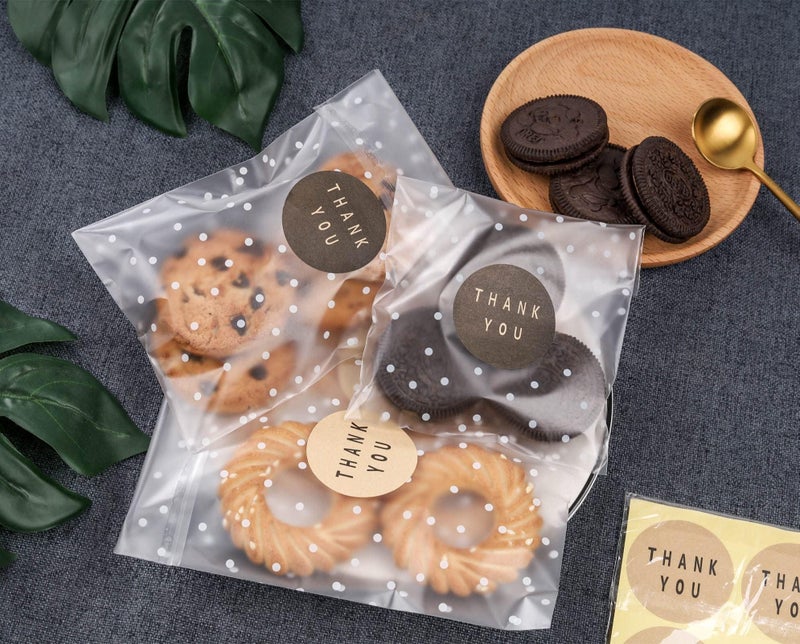 YunKo 200 Pack Self Sealing Clear Cookie Bags with Polka Dots & Thank You Stickers â€“ 5.5x5.5 Inch Resealable Treat Bags for Cookies, Candy, Chocolate, Bakery Goods, Party Favors - Image 2